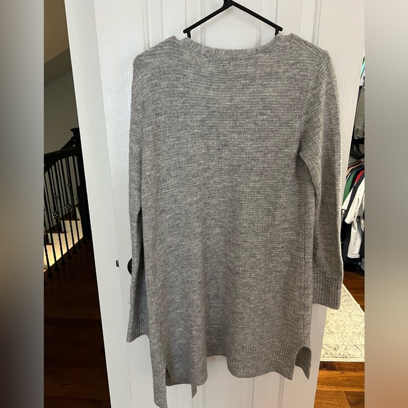 Universal thread sweater - Picture 4 of 4